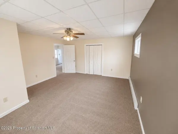 1276 Main ST #B, Jenkins Twp, PA 18640