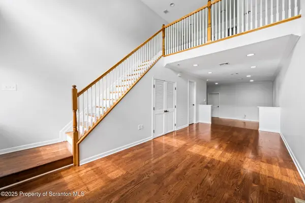 609 Edith ST, Old Forge, PA 18518