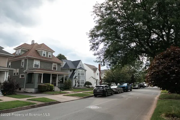 39 E Pettebone ST, Forty Fort, PA 18704