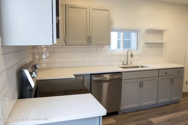 307 W Taylor ST, Taylor, PA 18517