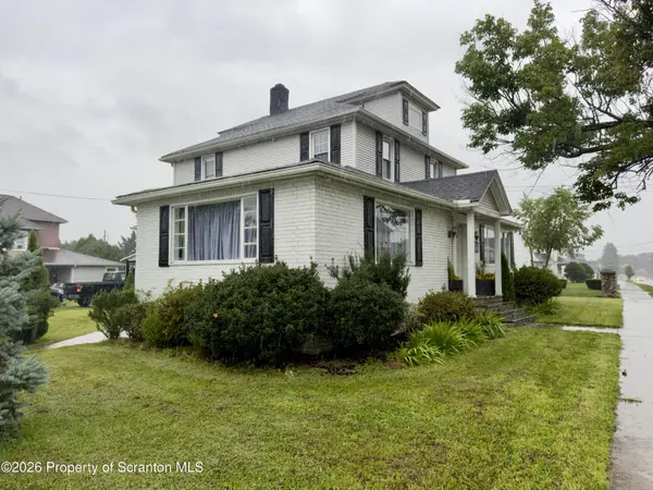 536 Moosic RD #2nd Floor, Old Forge, PA 18518