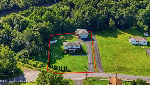 19 Demark RD, Pittston, PA 18640