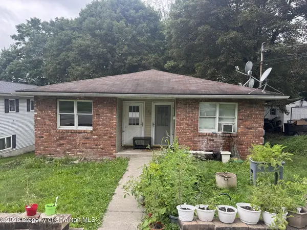 309 Columbia AVE, Clarks Summit, PA 18411