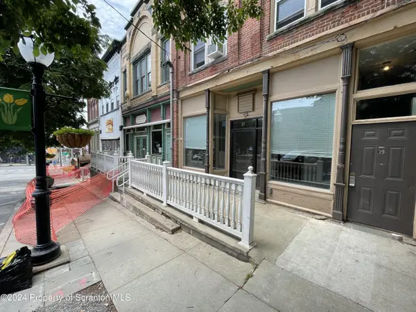 39 Public AVE, Montrose, PA 18801