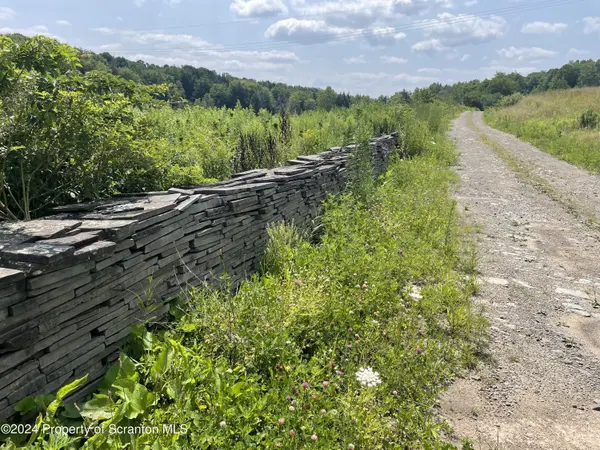 5342 PA-492, Susquehanna, PA 18847
