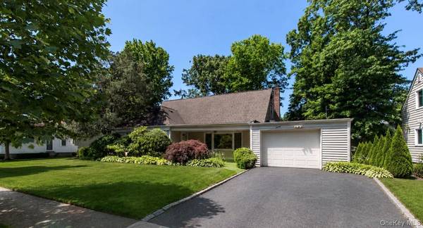 20 RAMSEY RD, Great Neck, NY 11023