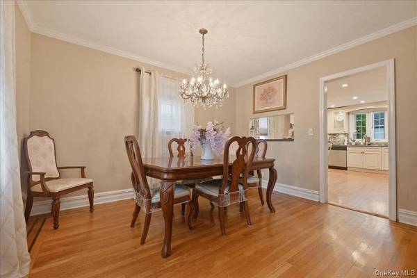 179 Locust ST, Floral Park, NY 11001