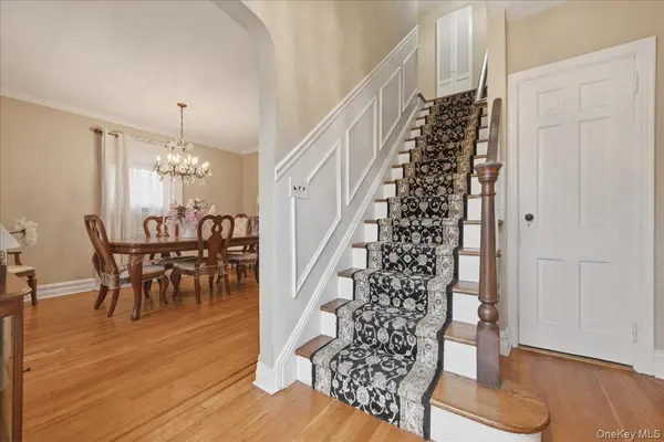 179 Locust ST, Floral Park, NY 11001