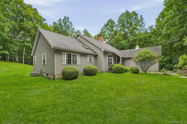 98 Wood RD, Westtown, NY 10998