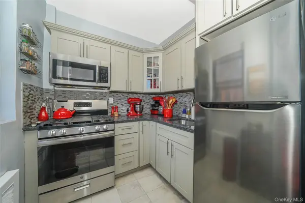 99-60 63rd RD #7H, Rego Park, NY 11374