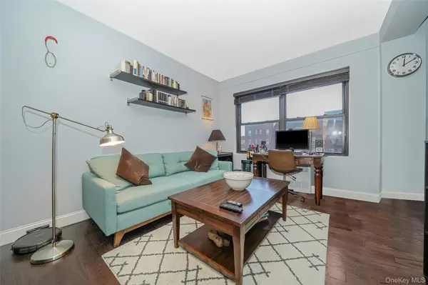 99-60 63rd RD #7H, Rego Park, NY 11374