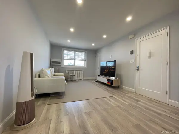 249-20 57TH AVE #262, Little Neck, NY 11362