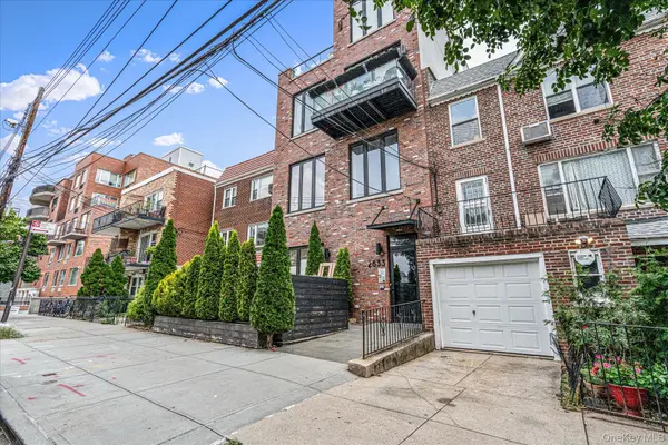 26-33 28th ST #4A, Astoria, NY 11102