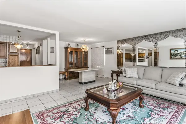 151-80 17th RD, Whitestone, NY 11357