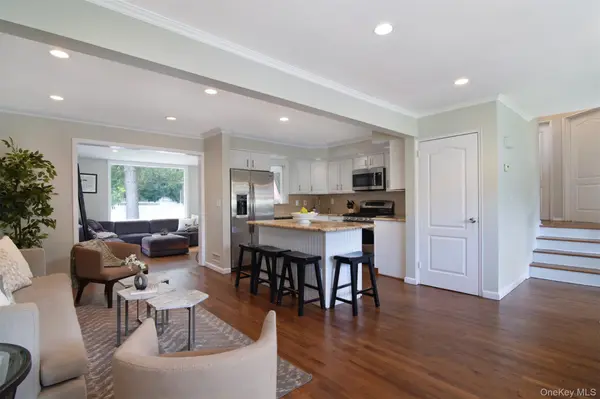 21 Eunice CT, Tarrytown, NY 10591