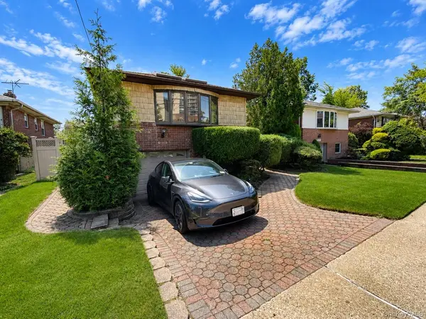 209-42 26th AVE, Bayside, NY 11360