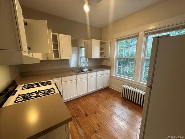 65 North ST #2, Newburgh, NY 12550