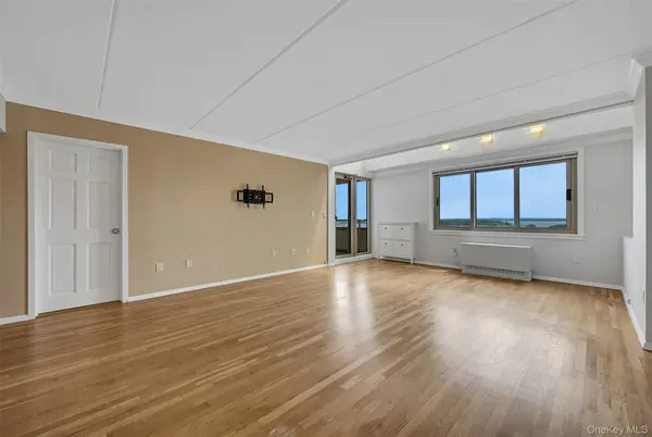701 Pelham RD #PH3, New Rochelle, NY 10805