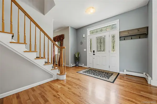 121 Conklingtown RD, Chester, NY 10918