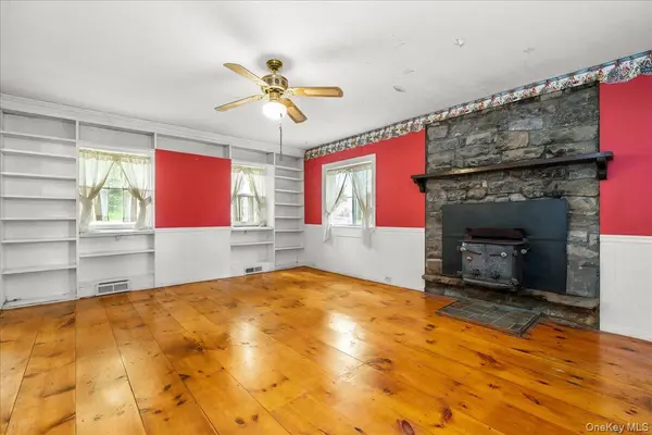 112 Onderdonk RD, Warwick, NY 10990