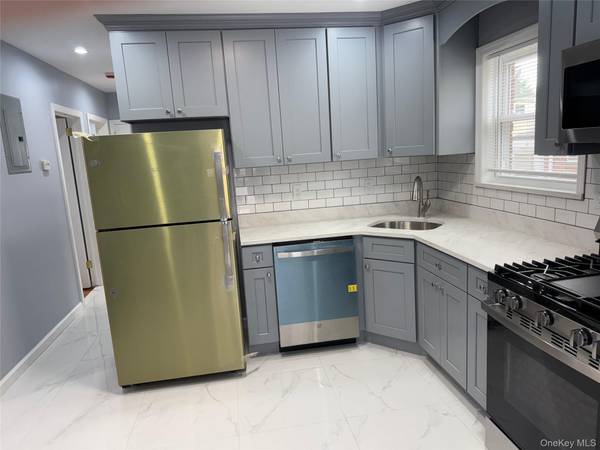 99 Gibson BLVD, Valley Stream, NY 11581