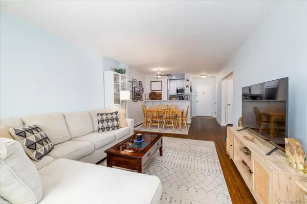 1 E Broadway #3C, Long Beach, NY 11561