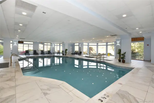 100 Harbor View DR #401, Port Washington, NY 11050