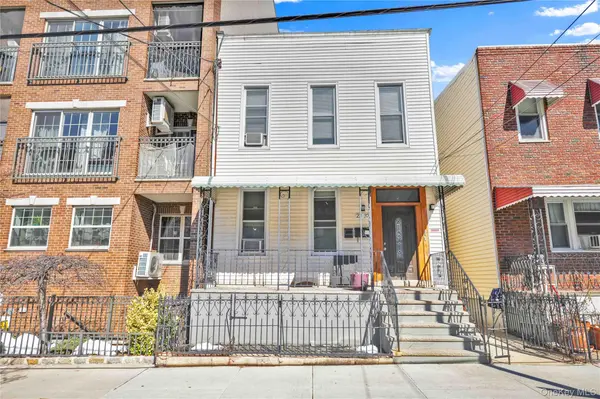 2337 31st AVE, Long Island City, NY 11106