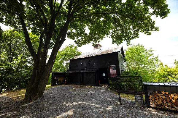 5628 State Route 9G, Hudson, NY 12534
