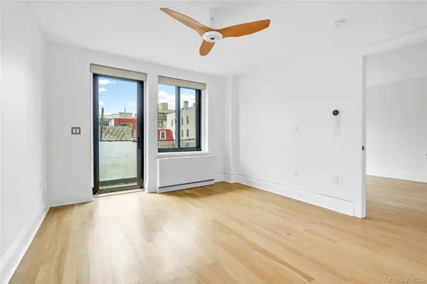 2343 31st RD #3B, Astoria, NY 11106