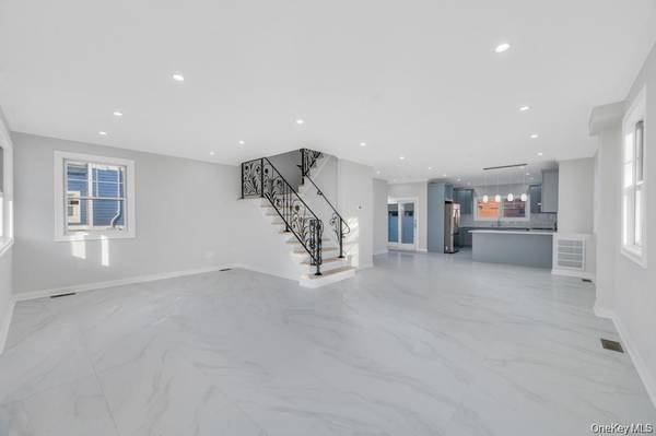143 Emerson AVE, Floral Park, NY 11001
