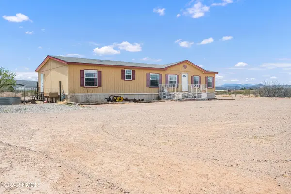 12001 Buffalo Estates RD, Las Cruces, NM 88007
