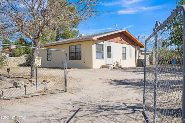 5820 Ledesma DR,  Dona Ana,  NM 88032