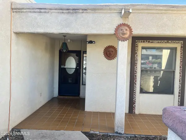 2325 Saturn Circle, Las Cruces, NM 88005