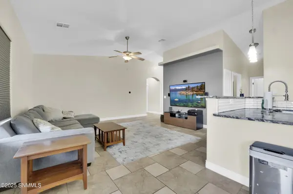 5631 Kiskadee PL, Las Cruces, NM 88012