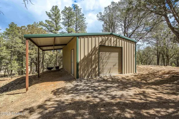 8 Sacramento CIR, Timberon, NM 88350