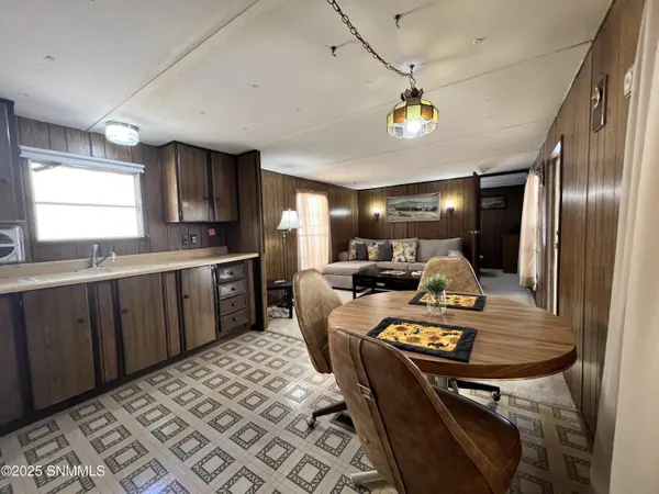 5021 Mescal DR, Elephant Butte, NM 87935