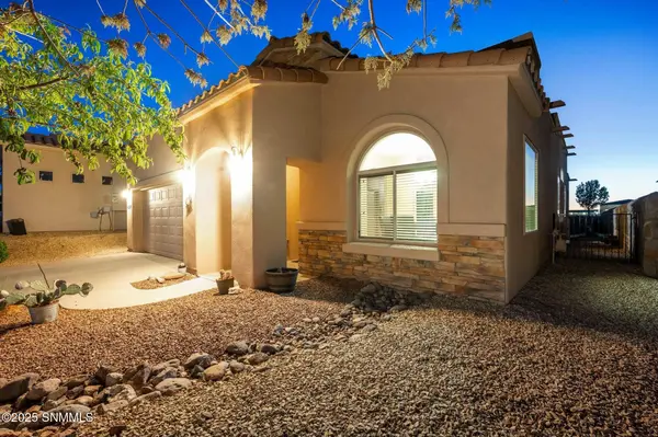 4387 Calle Amarilla Arc, Las Cruces, NM 88011