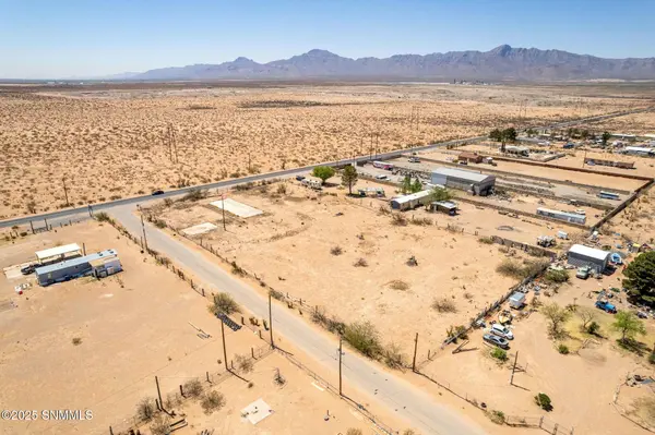 534 Stateline DR #1 & 2, Chaparral, NM 88081