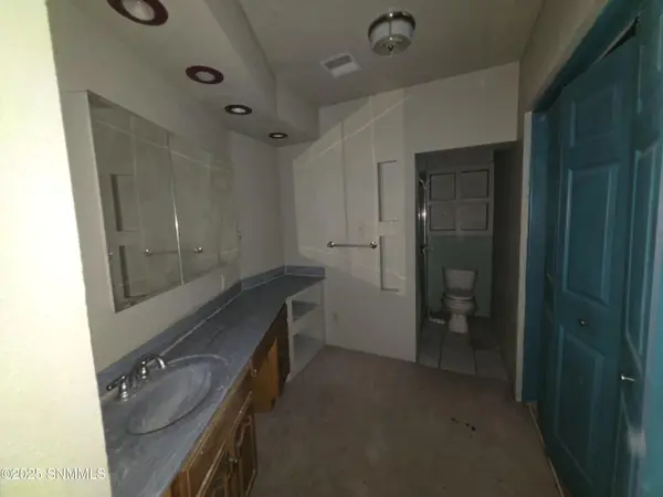906 Kopra ST, Truth Or Consequences, NM 87901