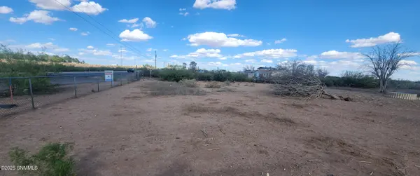 431 - 433 E Lisa DR, Chaparral, NM 88081