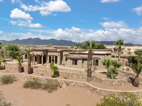 5441 Superstition DR, Las Cruces, NM 88011