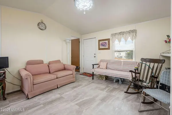 1425 Branding Iron CIR, Las Cruces, NM 88005