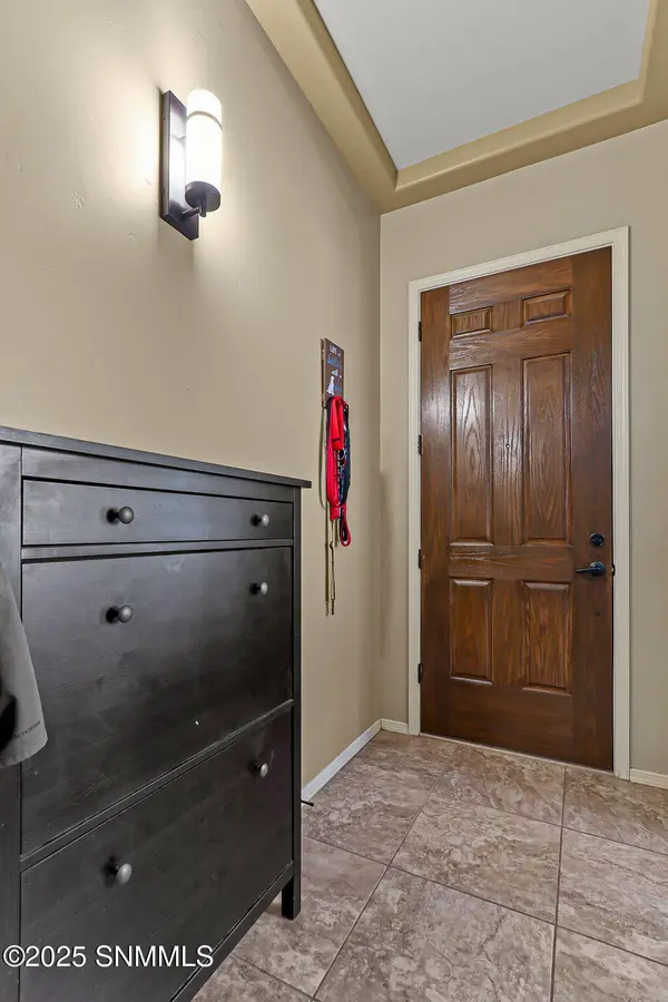 5539 Grove DR, Sunland Park, NM 88063