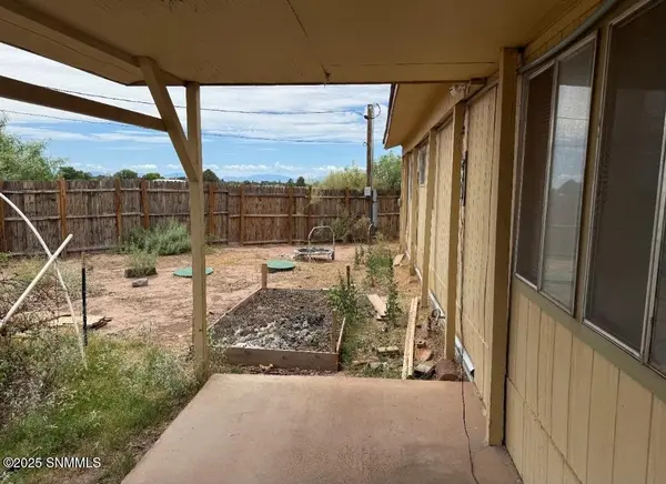 40 Baca Farms RD, Tularosa, NM 88352