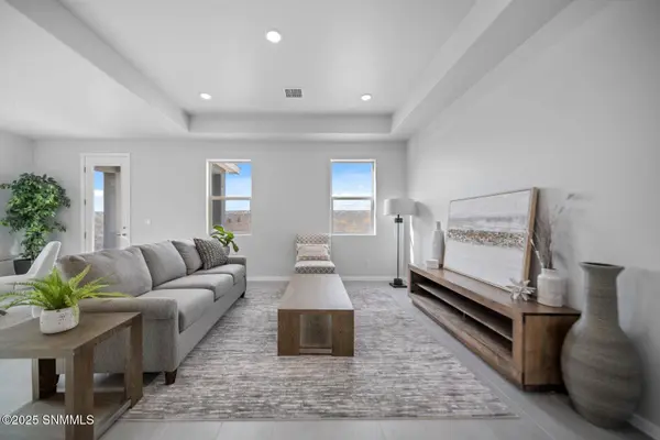 5013 Sand Stream RD, Las Cruces, NM 88012