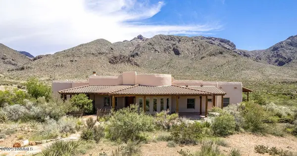 12 Loma Real RD, Las Cruces, NM 88011