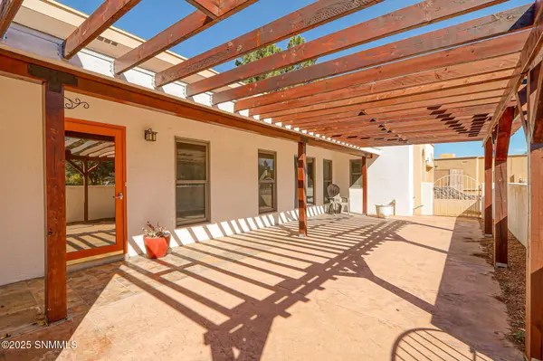 1465 Tierra Del Sol DR, Las Cruces, NM 88007