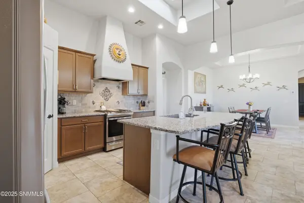 8076 Willow Bloom CIR, Las Cruces, NM 88007
