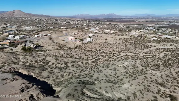 5750 Dusty Prints RD, Las Cruces, NM 88007